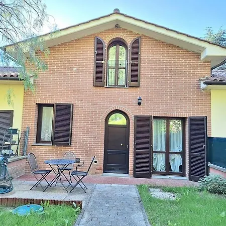 Chandra House Castell'Anselmo
