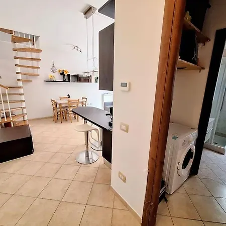 Chandra House Castell'Anselmo